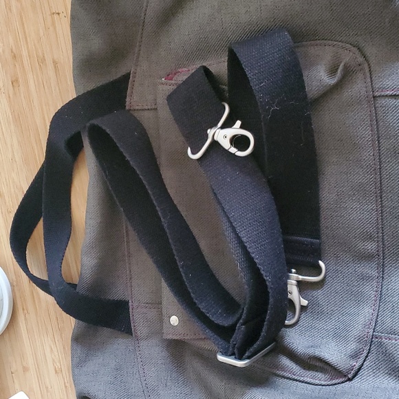 Timbuk2 Gray Cross Body Bag - Picture 5 of 8